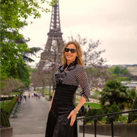 Meet your Posher, Elena - Picture 1 of 1